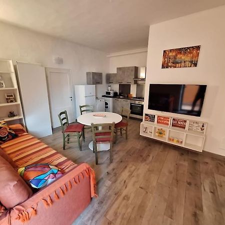 Casa Elisa Due Passi Dalla Torre Pendente Pisa Buitenkant foto