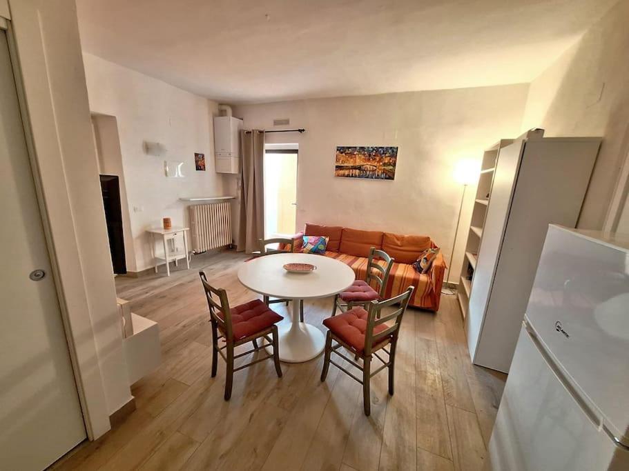 Casa Elisa Due Passi Dalla Torre Pendente Pisa Buitenkant foto